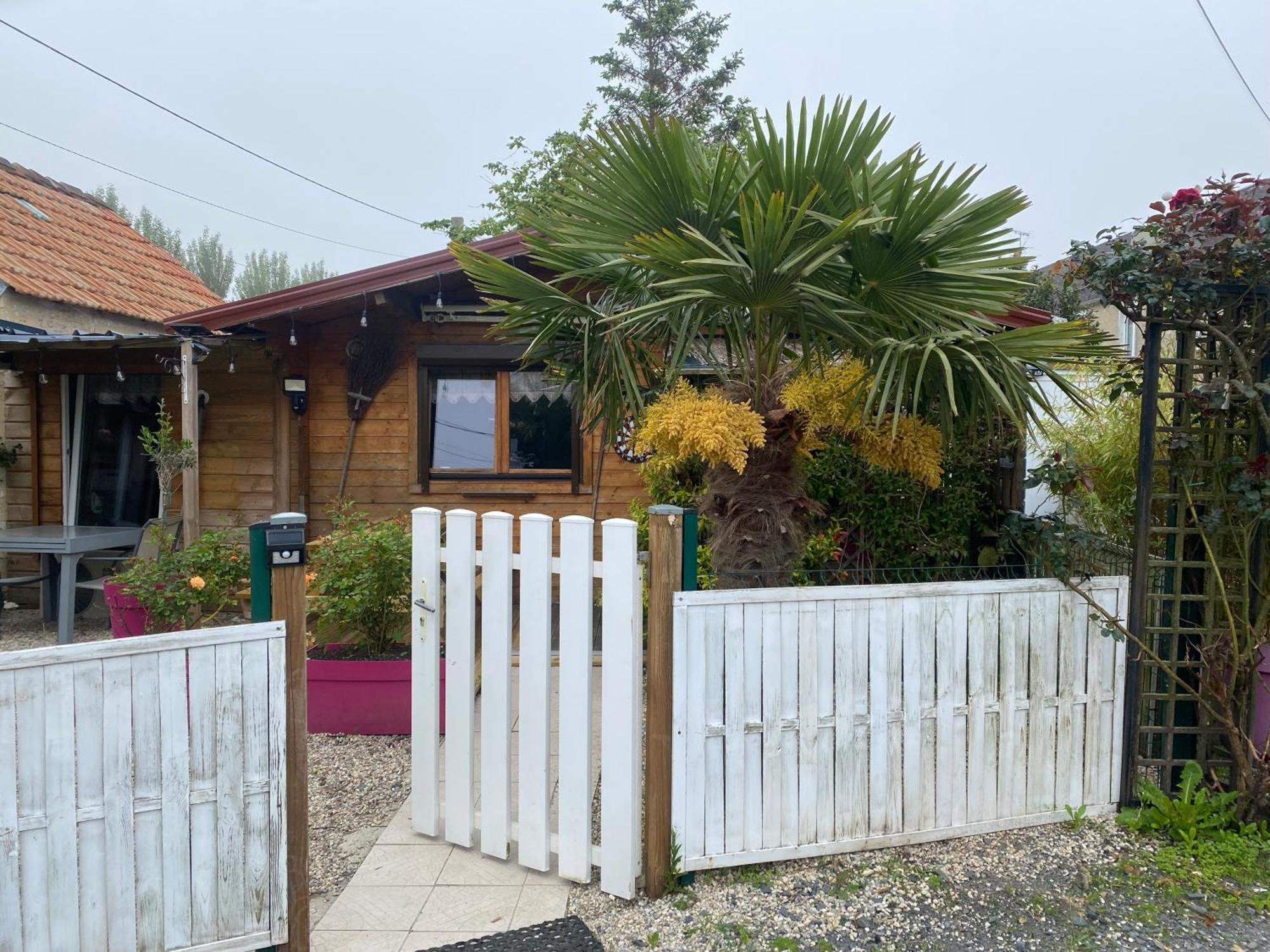 Grand Chalet Tout Equipe 6 Personnes Proche Des Plages Du Debarquement Sommervieu Εξωτερικό φωτογραφία